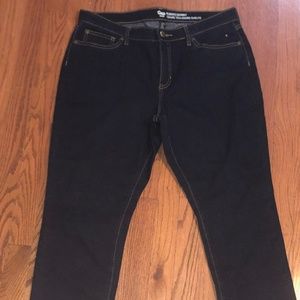 ONLY 7 DAYS UNTIL I DONATE-MAKE OFFER! Gap jeans